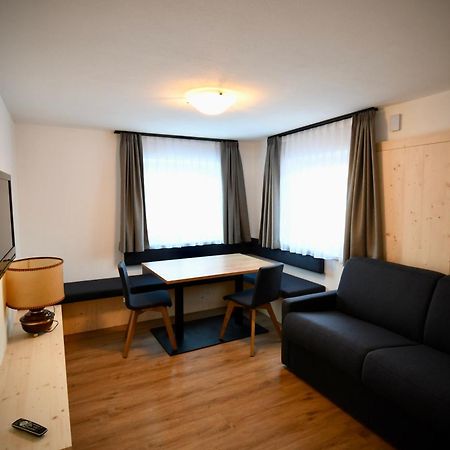 Residence Dilitz Резія Екстер'єр фото